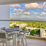 CB1637 | Último Piso con Vista Costera y Balcón